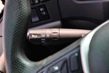 ����ʮͨ ��� 220���� 6X2 ƽ�����䳵(STQ5245TPBD6)ͼƬ