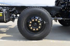 昊龙&nbsp;平板运输车底盘图片