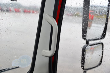 ����ʮͨ ��� 270���� 6X4 �泵�������䳵(ʮͨ��)(STQ5248JSQS6)ͼƬ