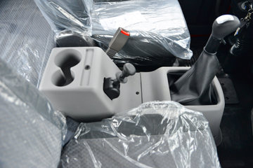 ����ʮͨ ��� 270���� 6X4 �泵�������䳵(ʮͨ��)(STQ5248JSQS6)ͼƬ