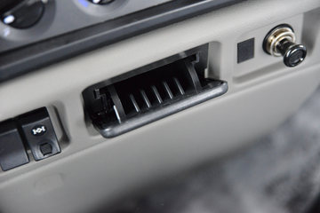 ����ʮͨ ��� 270���� 6X4 �泵�������䳵(ʮͨ��)(STQ5248JSQS6)ͼƬ