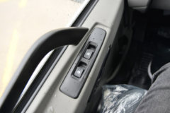 三环十通 昊龙 200马力 4X2 6.75米栏板载货车(国六)(STQ1181L10Y2N6)