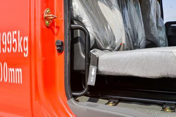 ����ʮͨ ���� 160���� 4X2 4����ж��(��ʿ��8��)ͼƬ