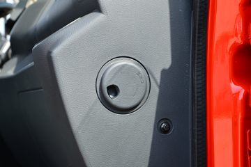 ����ʮͨ ���� 160���� 4X2 4����ж��(��ʿ��8��)ͼƬ