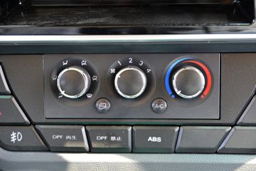 ����ʮͨ ���� 160���� 4X2 4����ж��(��ʿ��8��)ͼƬ