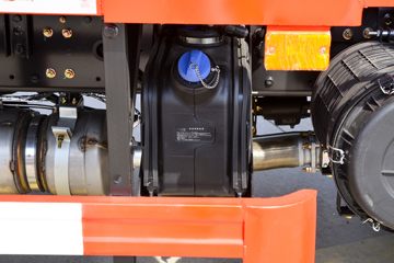 ����ʮͨ ���� 160���� 4X2 4����ж��(��ʿ��8��)ͼƬ