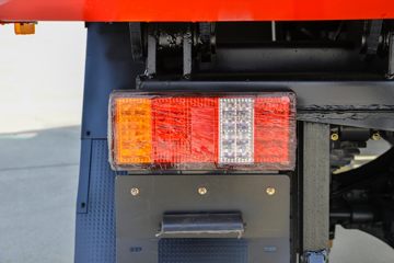 ����ʮͨ ���� 160���� 4X2 4����ж��(��ʿ��8��)ͼƬ