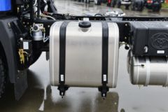 三环十通 昊龙 舒适版 230马力 6X2 6.8米栏板载货车(STQ1247L10Y3D6)