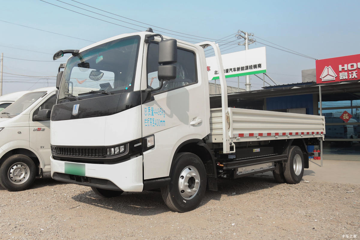 Զ H8R ׼ 4.5T 4.15׵Ųʽ϶Ῠ53.58kWh