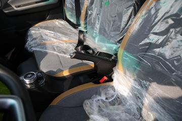 Զ�� ����H8R ��׼�� 4.5T 4.15�׵��Ų��ʽ��϶��������Ῠ53.58kWhͼƬ