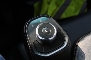 Զ�� ����H8R ��׼�� 4.5T 4.15�׵��Ų��ʽ��϶��������Ῠ53.58kWhͼƬ