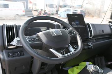 Զ�� ����H8R ��׼�� 4.5T 4.15�׵��Ų��ʽ��϶��������Ῠ53.58kWhͼƬ