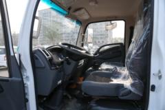 陕汽轻卡 德蓝Z1 基础型 4.18米单排纯电动厢式轻卡(YTQ5042XXYJEEV336)98.04kWh