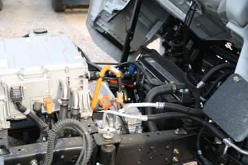 �����Ῠ ����Z1 ������ 4.18�׵��Ŵ��綯��ʽ�Ῠ98.04kWhͼƬ