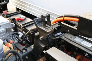 �����Ῠ ����Z1 ������ 4.18�׵��Ŵ��綯��ʽ�Ῠ98.04kWhͼƬ