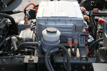 �����Ῠ ����Z1 ������ 4.18�׵��Ŵ��綯��ʽ�Ῠ98.04kWhͼƬ