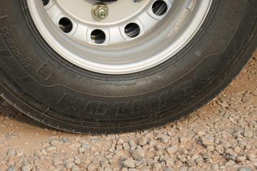 �����Ῠ ����Z1 ������ 4.18�׵��Ŵ��綯��ʽ�Ῠ98.04kWhͼƬ