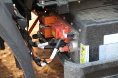 陕汽轻卡 德蓝Z1 基础型 4.18米单排纯电动厢式轻卡(YTQ5042XXYJEEV336)98.04kWh