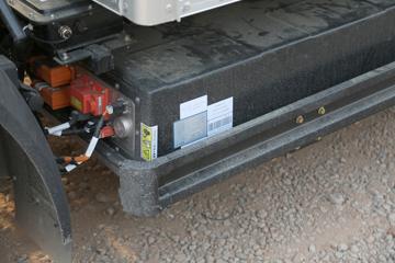 �����Ῠ ����Z1 ������ 4.18�׵��Ŵ��綯��ʽ�Ῠ98.04kWhͼƬ