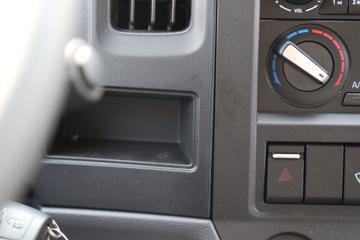 ����Ծ�� ��ԽEC300 4.5T 4.15�׵��Ŵ��綯��ʽ�Ῠ81.14kWhͼƬ