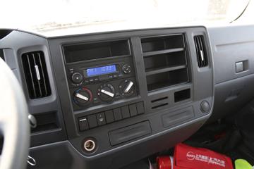 ����Ծ�� ��ԽEC300 4.5T 4.15�׵��Ŵ��綯��ʽ�Ῠ81.14kWhͼƬ