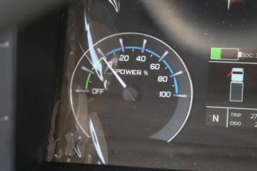 ����Ծ�� ��ԽEC300 4.5T 4.15�׵��Ŵ��綯��ʽ�Ῠ81.14kWhͼƬ