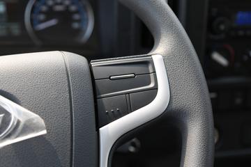 ����Ծ�� ��ԽEC300 4.5T 4.15�׵��Ŵ��綯��ʽ�Ῠ81.14kWhͼƬ