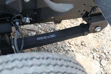 ����Ծ�� ��ԽEC300 4.5T 4.15�׵��Ŵ��綯��ʽ�Ῠ81.14kWhͼƬ