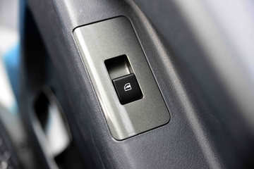 �й�����HOWO ����M 140���� 4.15�׵��������Ῠ(ZZ1047C3215F145)ͼƬ