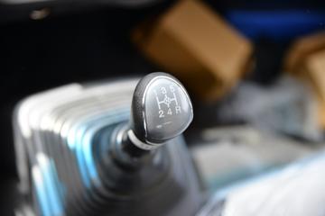 �й�����HOWO ����M 140���� 4.15�׵��������Ῠ(ZZ1047C3215F145)ͼƬ