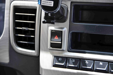 �й�����HOWO ����M 140���� 4.15�׵��������Ῠ(ZZ1047C3215F145)ͼƬ