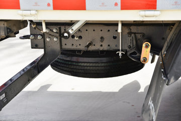 �й�����HOWO ����M 140���� 4.15�׵��������Ῠ(ZZ1047C3215F145)ͼƬ