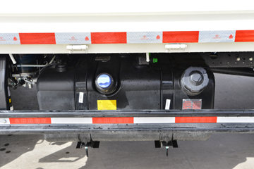 �й�����HOWO ����M 140���� 4.15�׵��������Ῠ(ZZ1047C3215F145)ͼƬ