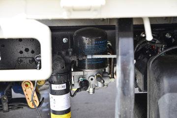 �й�����HOWO ����M 140���� 4.15�׵��������Ῠ(ZZ1047C3215F145)ͼƬ