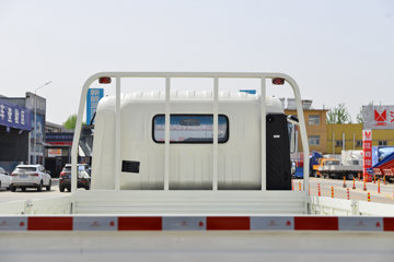 �й�����HOWO ����M 140���� 4.15�׵��������Ῠ(ZZ1047C3215F145)ͼƬ