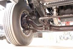 福田 奥铃大黄蜂 PLUS版 240马力 9.78米厢式载货车(国六)(BJ5188XXYKPFN-AF1)