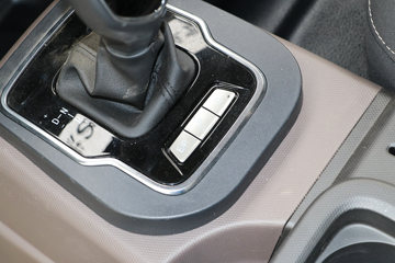 ŷ���� ����HS 4.5T 4.08�ײ��ʽ��϶�����س�(��ɲ)(BJ5048XLCPHEV1)14.016kWhͼƬ