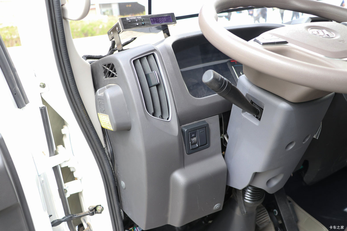 【图】欧马可 智蓝HS 4.5T 4.08米插电式混合动力冷藏车(气刹)(BJ5048XLCPHEV1)14.016kWh_实拍图片 ...