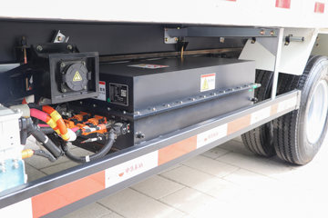 ŷ���� ����HS 4.5T 4.08�ײ��ʽ��϶�����س�(��ɲ)(BJ5048XLCPHEV1)14.016kWhͼƬ