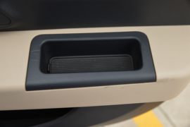 跨越王X3 PLUS&nbsp;载货车驾驶室                                               图片