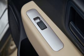 跨越王X3 PLUS&nbsp;载货车驾驶室                                               图片