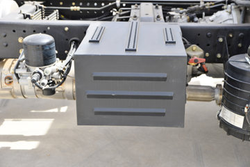 �������ó� ������9 ���˰� 150���� 4X2 4.15�׵�����ʽ�Ῠ(����)ͼƬ