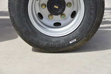 �������ó� ������9 ���˰� 150���� 4X2 4.15�׵�����ʽ�Ῠ(����)ͼƬ