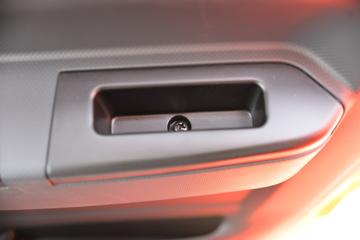 ����ʮͨ T3���� 200���� 4X4 4��ԽҰ��ж��(��ɫ)(����)ͼƬ