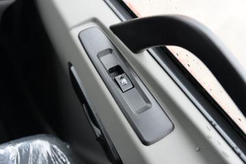 ����ʮͨ ��� 245���� 6X2 �泵��(STQ5257JSQD6)ͼƬ