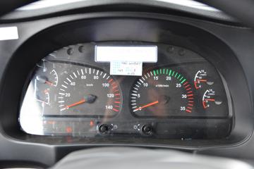 ����ʮͨ ��� 245���� 6X2 �泵��(STQ5257JSQD6)ͼƬ