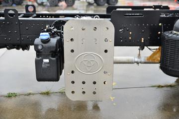 ����ʮͨ ��� 245���� 6X2 �泵��(STQ5257JSQD6)ͼƬ