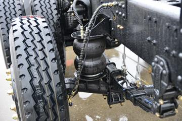 ����ʮͨ ��� 245���� 6X2 �泵��(STQ5257JSQD6)ͼƬ