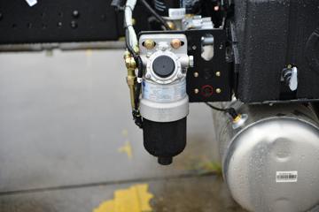 ����ʮͨ ��� 245���� 6X2 �泵��(STQ5257JSQD6)ͼƬ