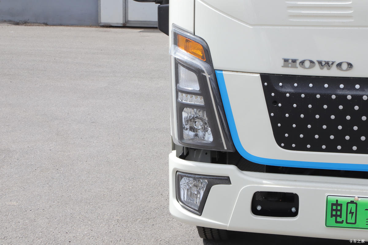 йHOWO  4.5T 4.15׵Ŵ綯ʽῨ(ZZ5047XXYG3314Z146BEV)100.27kWh